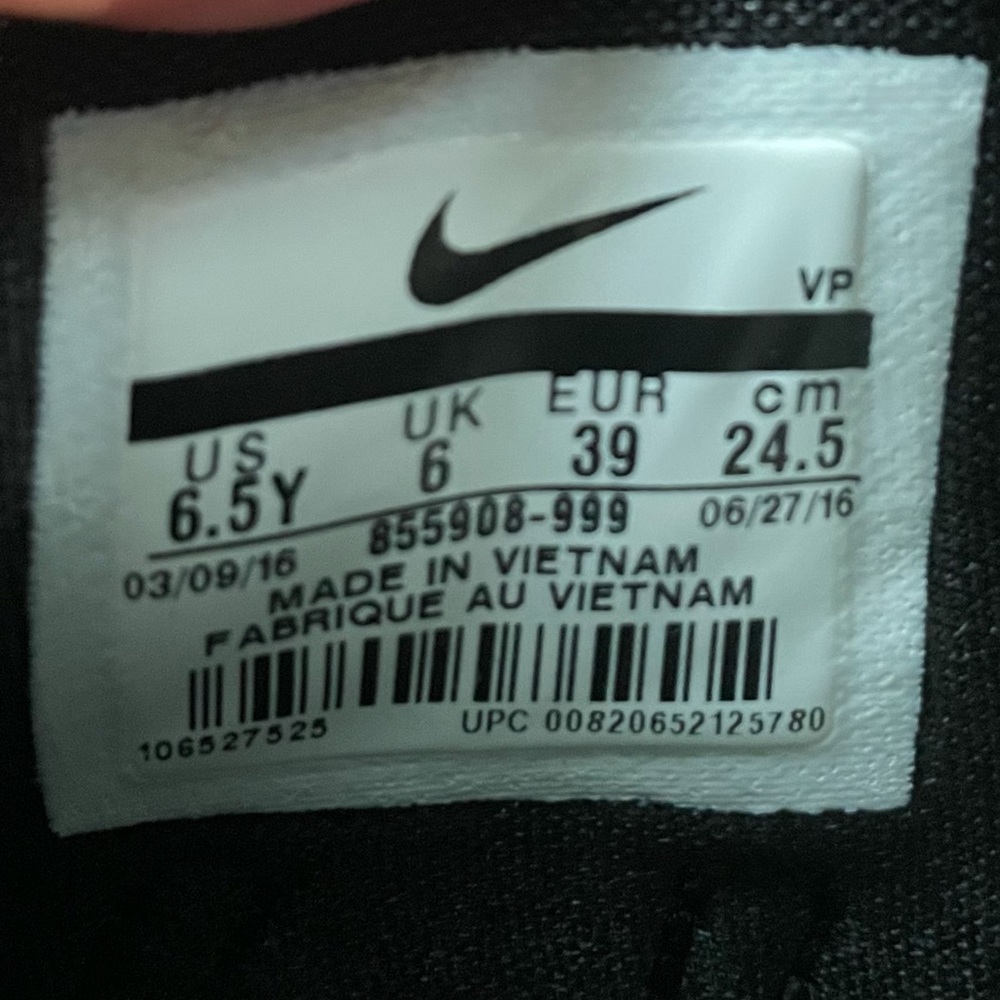 Like New NikeZoom KD9 Flyknit Unlimited - Picture 5 of 7